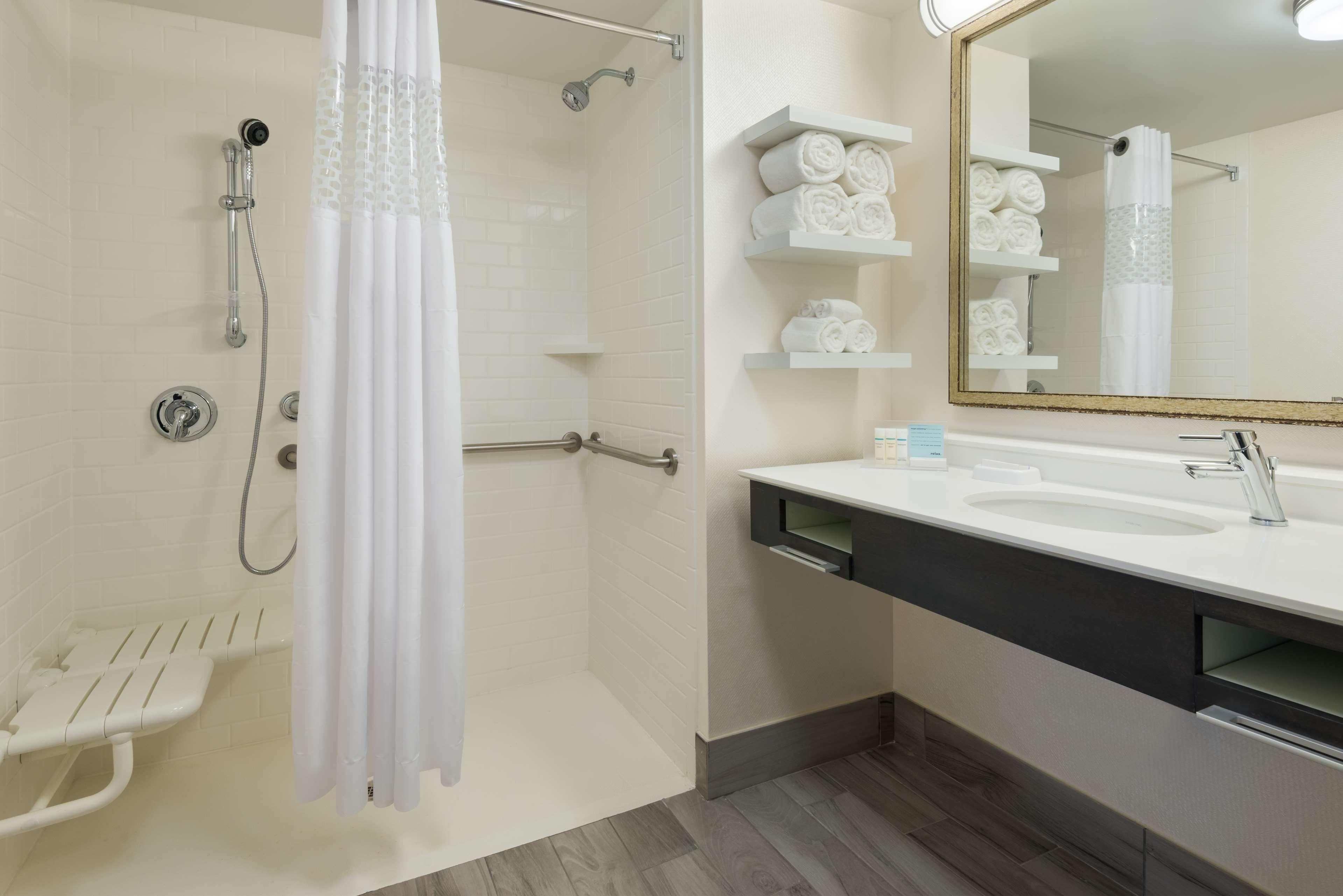 Hampton Inn & Suites Tampa Airport Avion Park Westshore Екстер'єр фото