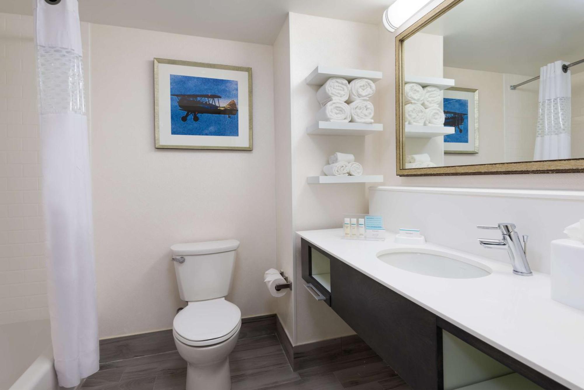 Hampton Inn & Suites Tampa Airport Avion Park Westshore Екстер'єр фото