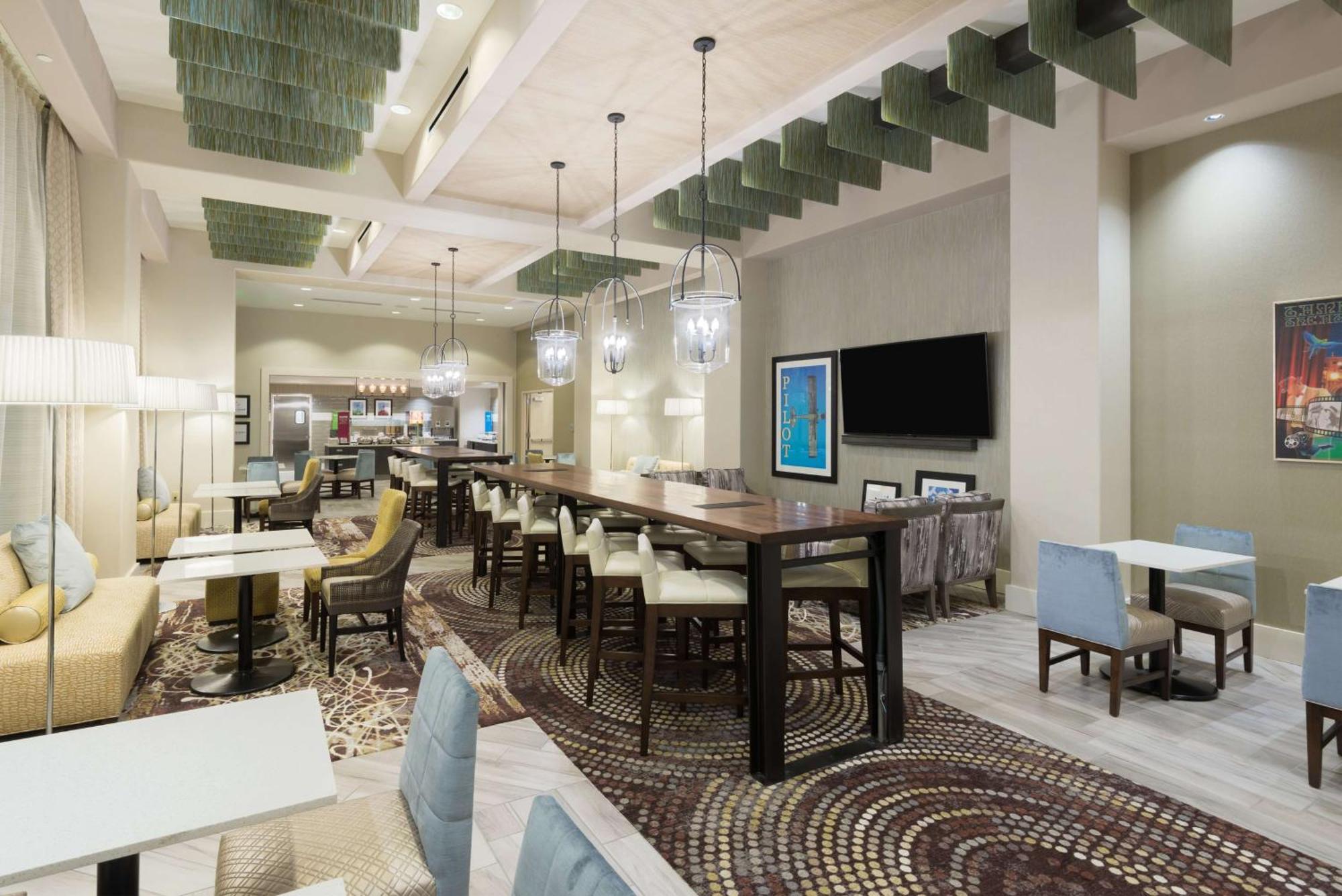Hampton Inn & Suites Tampa Airport Avion Park Westshore Екстер'єр фото