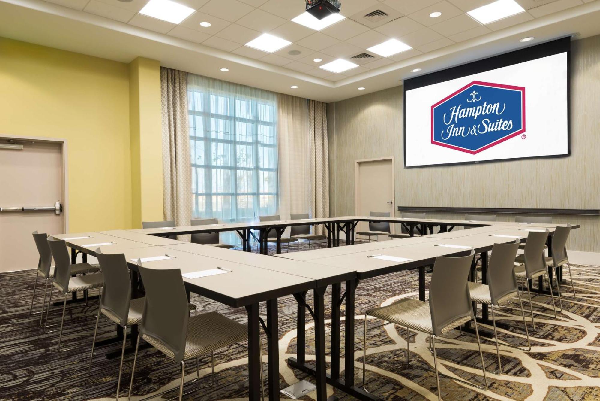 Hampton Inn & Suites Tampa Airport Avion Park Westshore Екстер'єр фото